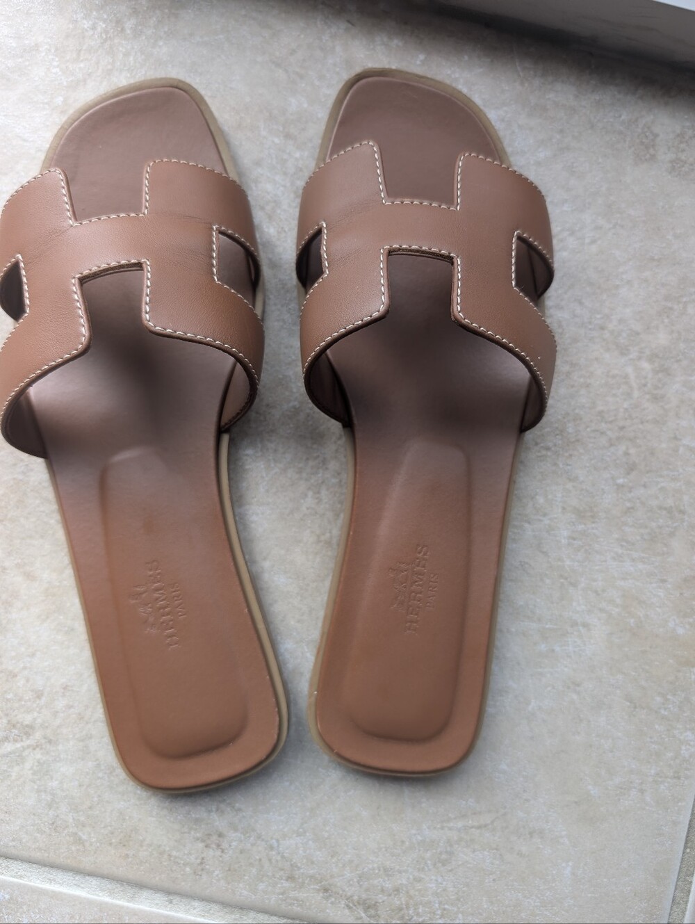 Hermes Oran Leather Slide Sandals in Tan - Women's Fashion